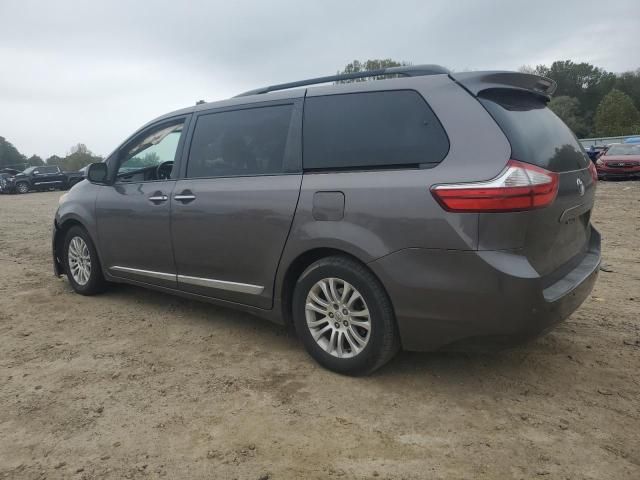 2015 Toyota Sienna XLE