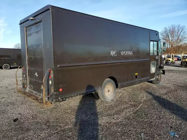 2009 Freightliner Chassis M Line WALK-IN Van