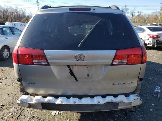 2004 Toyota Sienna XLE