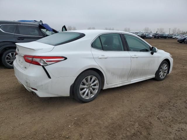 2020 Toyota Camry SE