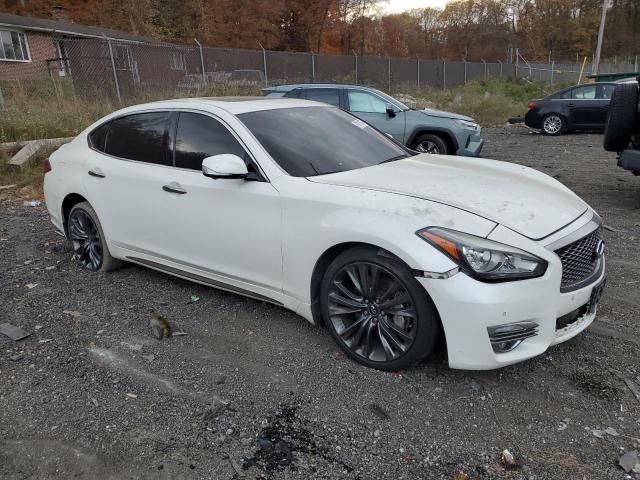 2017 Infiniti Q70 3.7