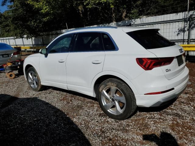 2022 Audi Q3 Premium 40