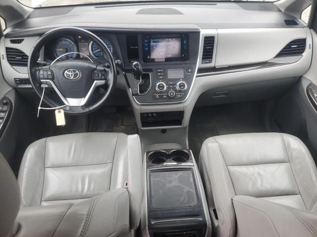 2015 Toyota Sienna XLE