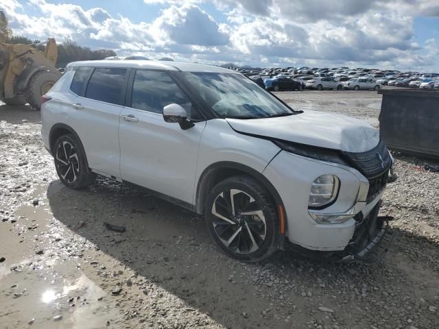 2022 Mitsubishi Outlander SE