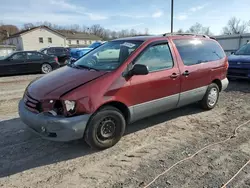 Toyota Sienna le Vehiculos salvage en venta: 2002 Toyota Sienna LE