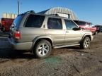 2004 Nissan Pathfinder LE