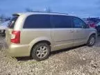 2012 Chrysler Town & Country Touring