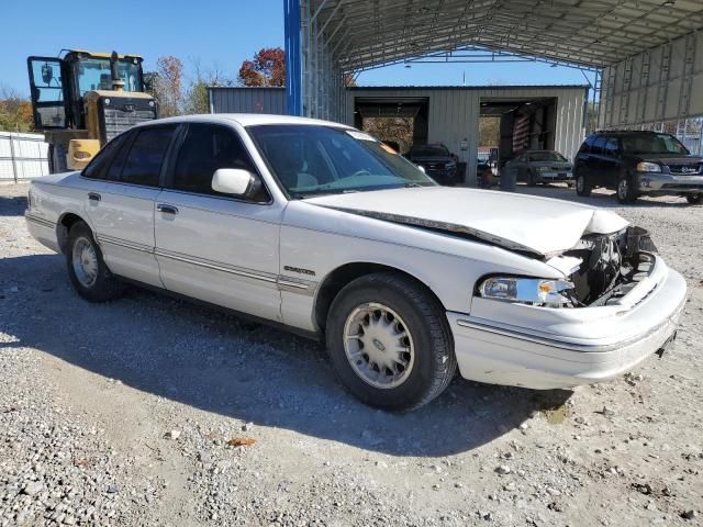 1995 Ford Crown Victoria LX