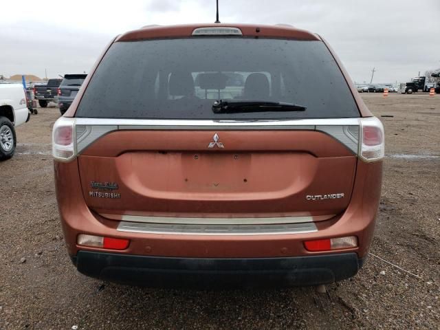 2014 Mitsubishi Outlander SE