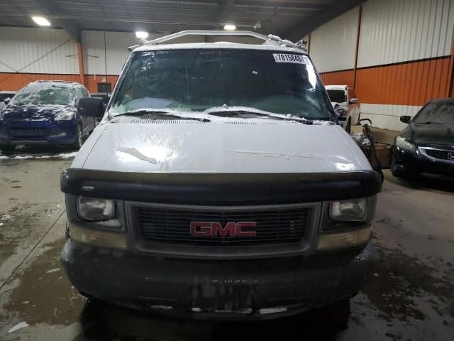 2005 GMC Safari XT