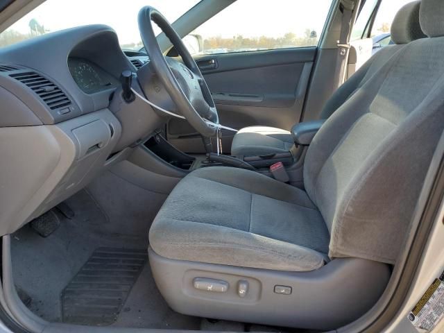 2004 Toyota Camry LE