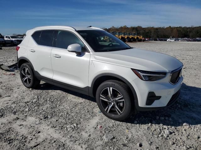 2024 Volvo XC40 Core