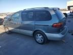 1999 Toyota Sienna LE