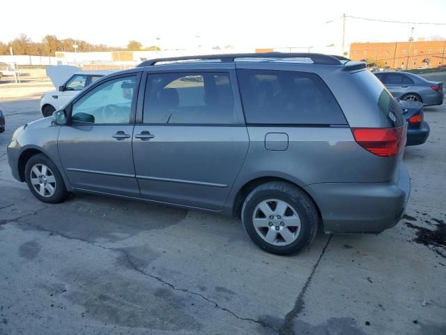 2005 Toyota Sienna XLE