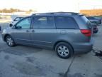 2005 Toyota Sienna XLE