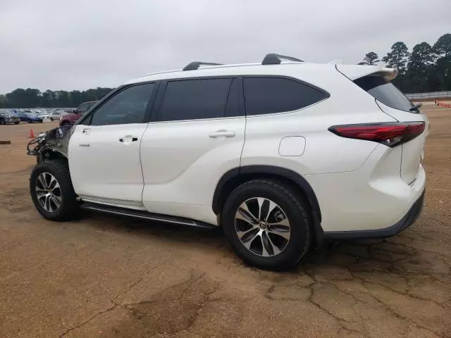 2020 Toyota Highlander Hybrid XLE