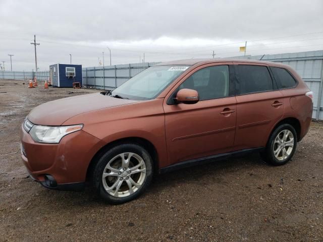 2014 Mitsubishi Outlander SE