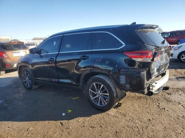 2019 Toyota Highlander SE