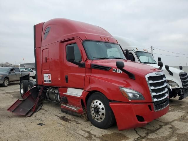 2022 Freightliner Cascadia 126