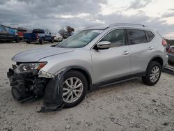 Carros salvage sin ofertas aún a la venta en subasta: 2017 Nissan Rogue SV