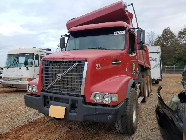 2007 Volvo VHD