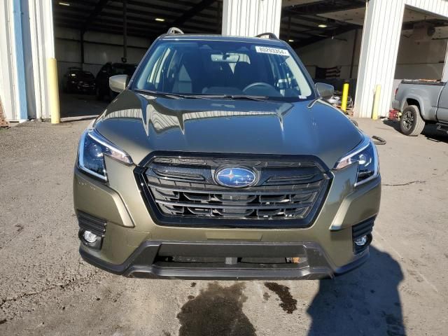 2024 Subaru Forester Premium