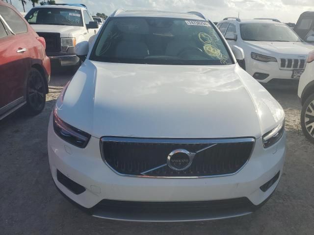 2019 Volvo XC40 T5 Momentum