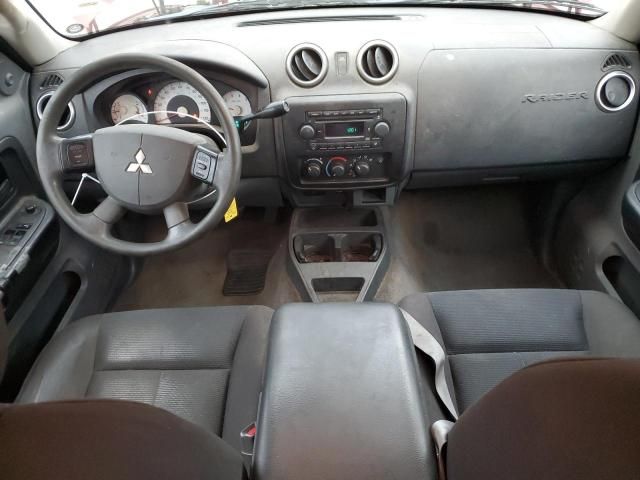 2006 Mitsubishi Raider LS