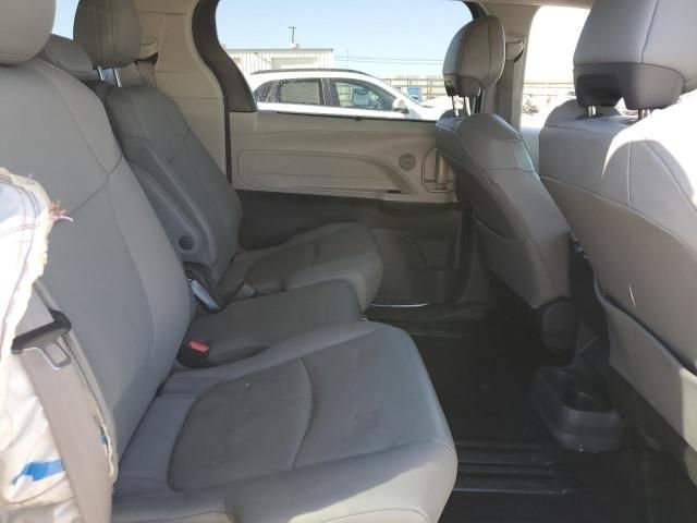 2021 Toyota Sienna XLE