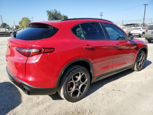 2022 Alfa Romeo Stelvio