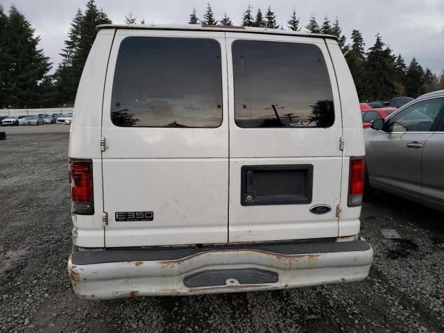 2004 Ford Econoline E350 Super Duty Wagon