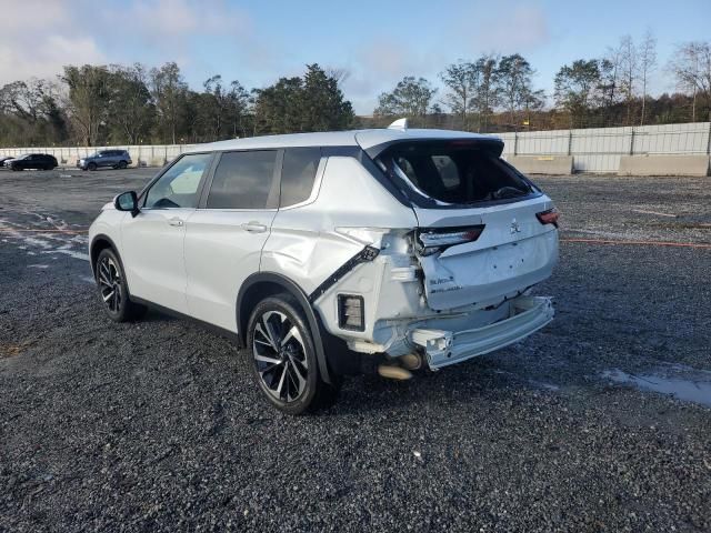 2022 Mitsubishi Outlander ES