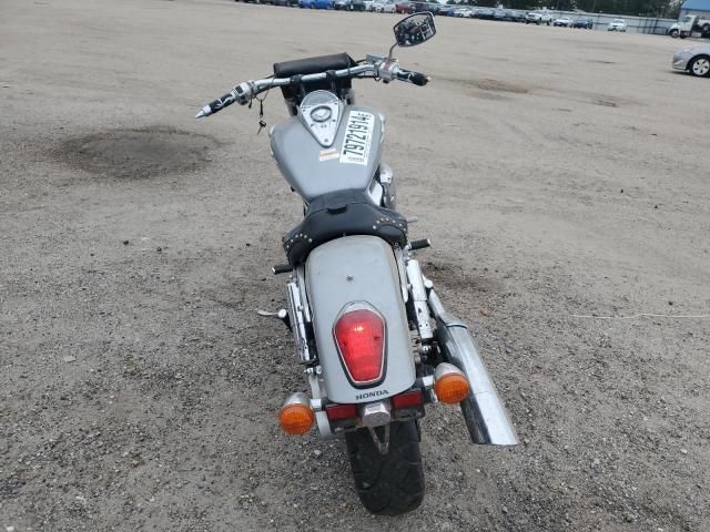 2004 Honda VTX1300 C