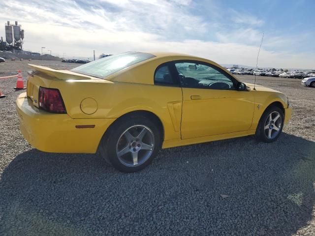 2000 Ford Mustang