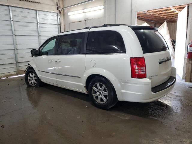 2010 Chrysler Town & Country Touring Plus