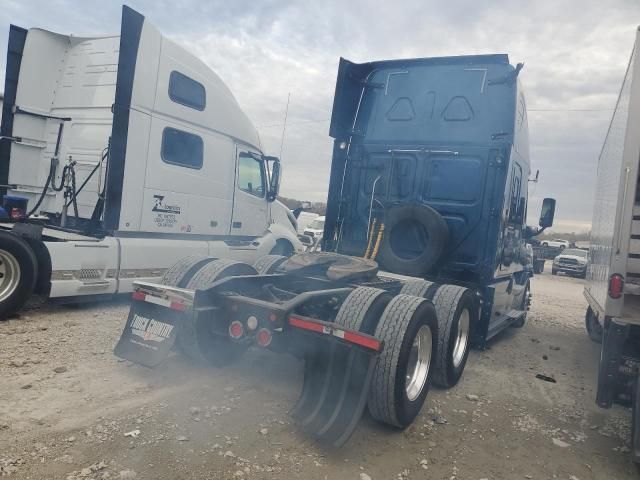 2018 Freightliner Cascadia 125