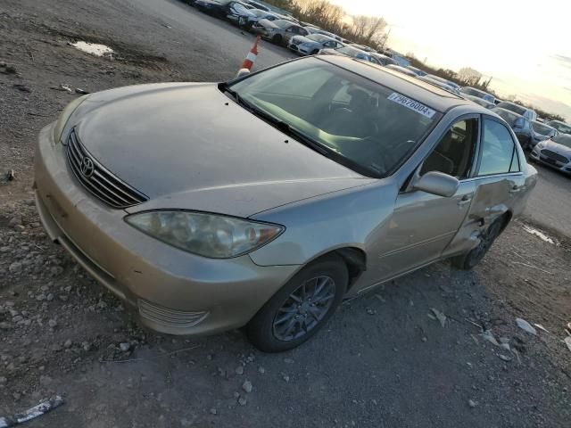 2005 Toyota Camry LE