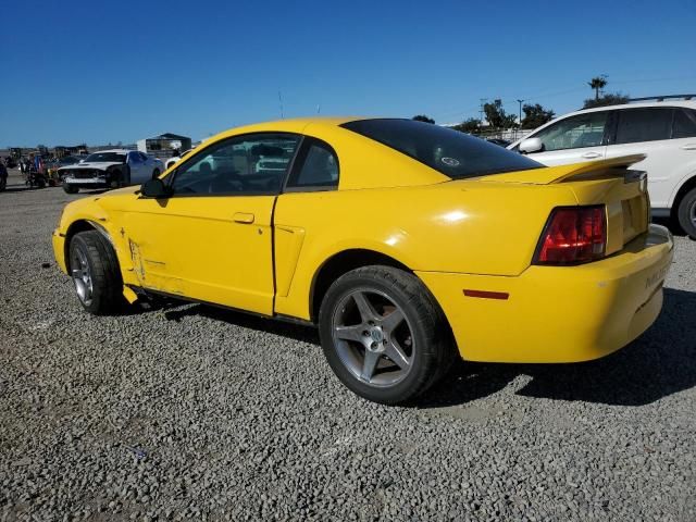 2000 Ford Mustang