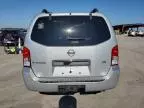 2005 Nissan Pathfinder LE