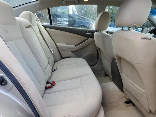 2010 Nissan Altima Base