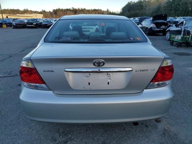 2005 Toyota Camry LE