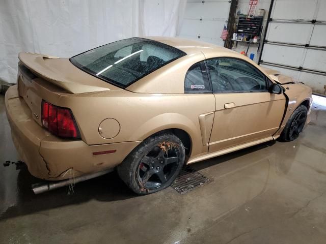 2000 Ford Mustang