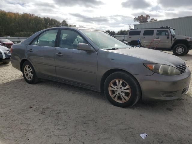 2005 Toyota Camry LE