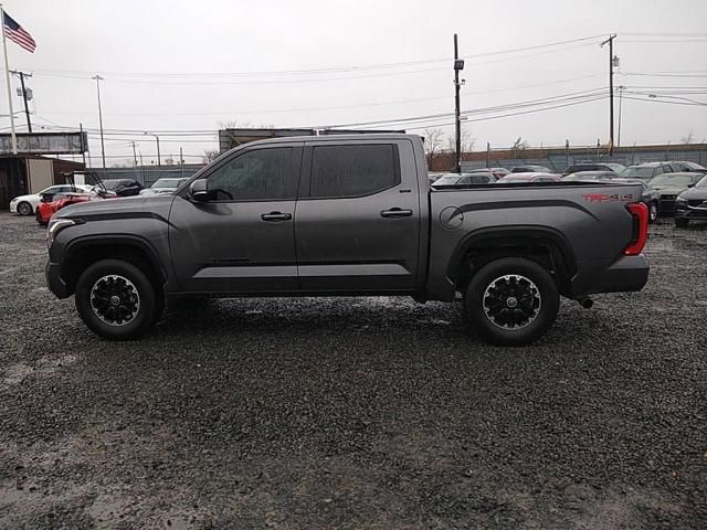 2022 Toyota Tundra Crewmax SR