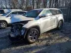 2015 Toyota Highlander LE