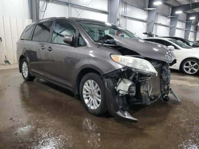 2012 Toyota Sienna XLE