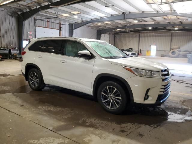 2018 Toyota Highlander SE