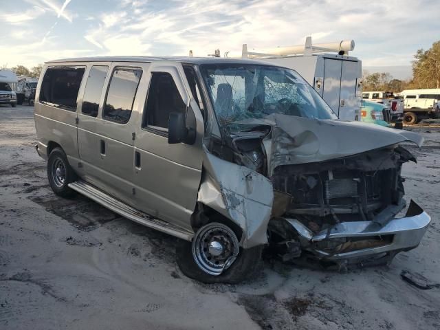 2013 Ford Econoline E350 Super Duty Wagon