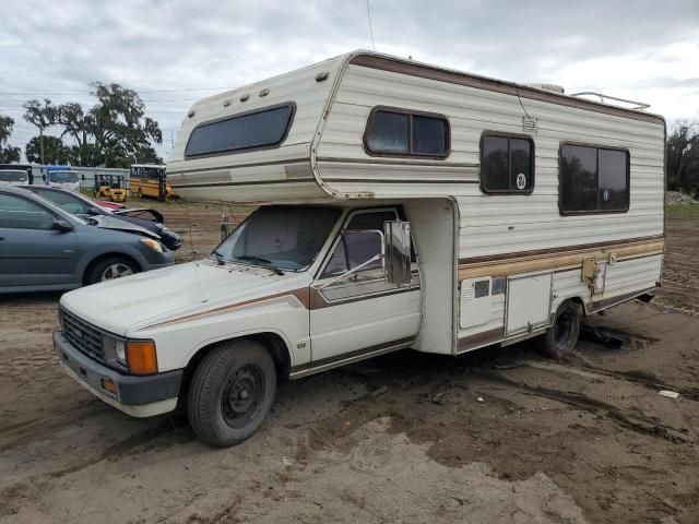 1985 Toyota Pickup Commercial / Camper RN55