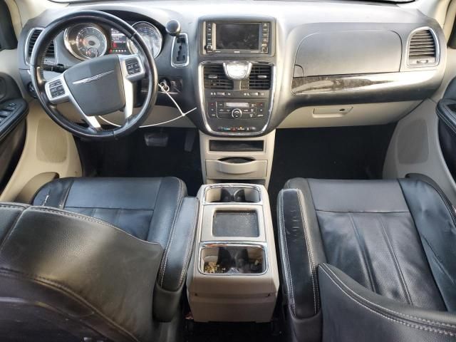 2012 Chrysler Town & Country Touring